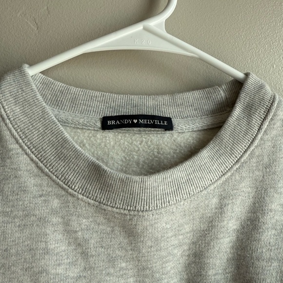Brandy Melville Light Gray Crewneck Sweatshirt Classic Minimalist Pullover - Picture 2 of 3